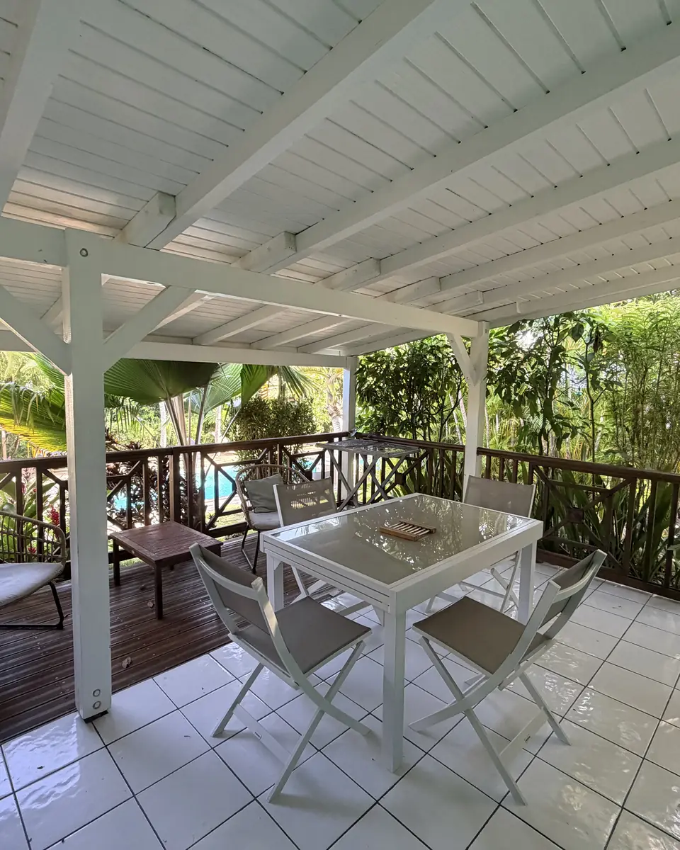 Terrasse d'un logement accompagné par The Golden Key