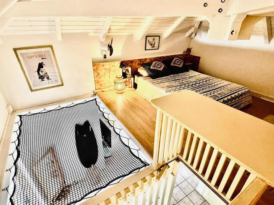 Mezzanine enfant avec filet de catamaran